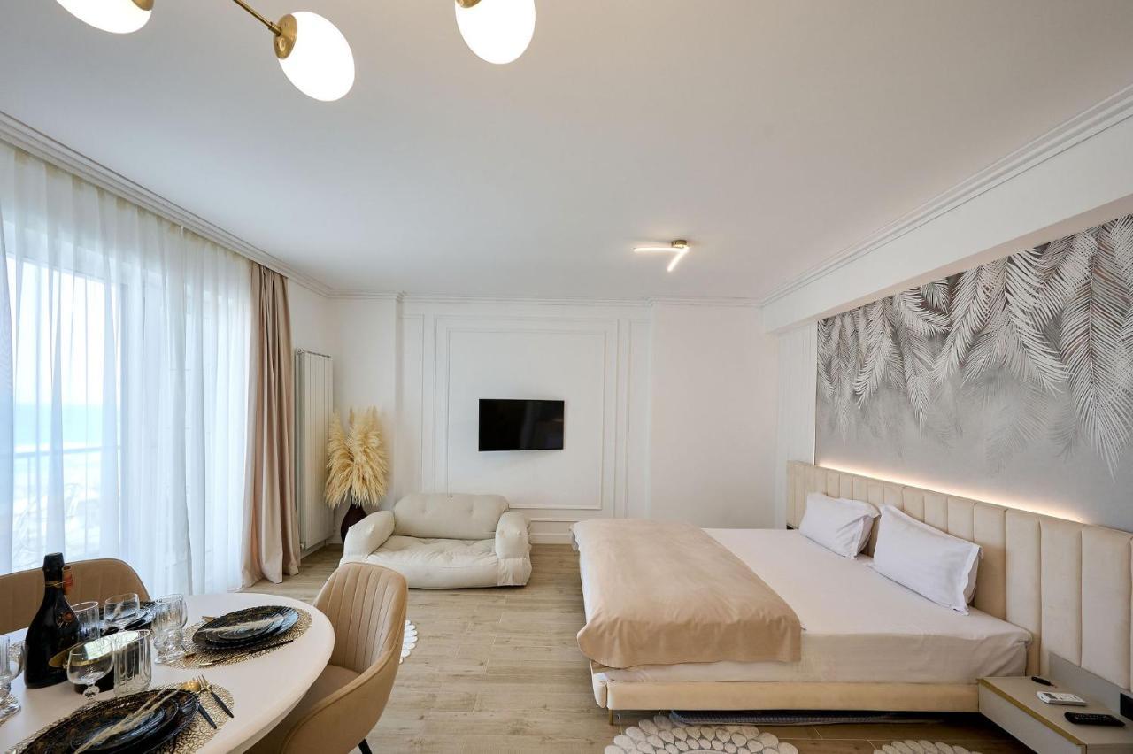 Seaview Luxury Studio In Infinity Beach Resort Mamaia Extérieur photo